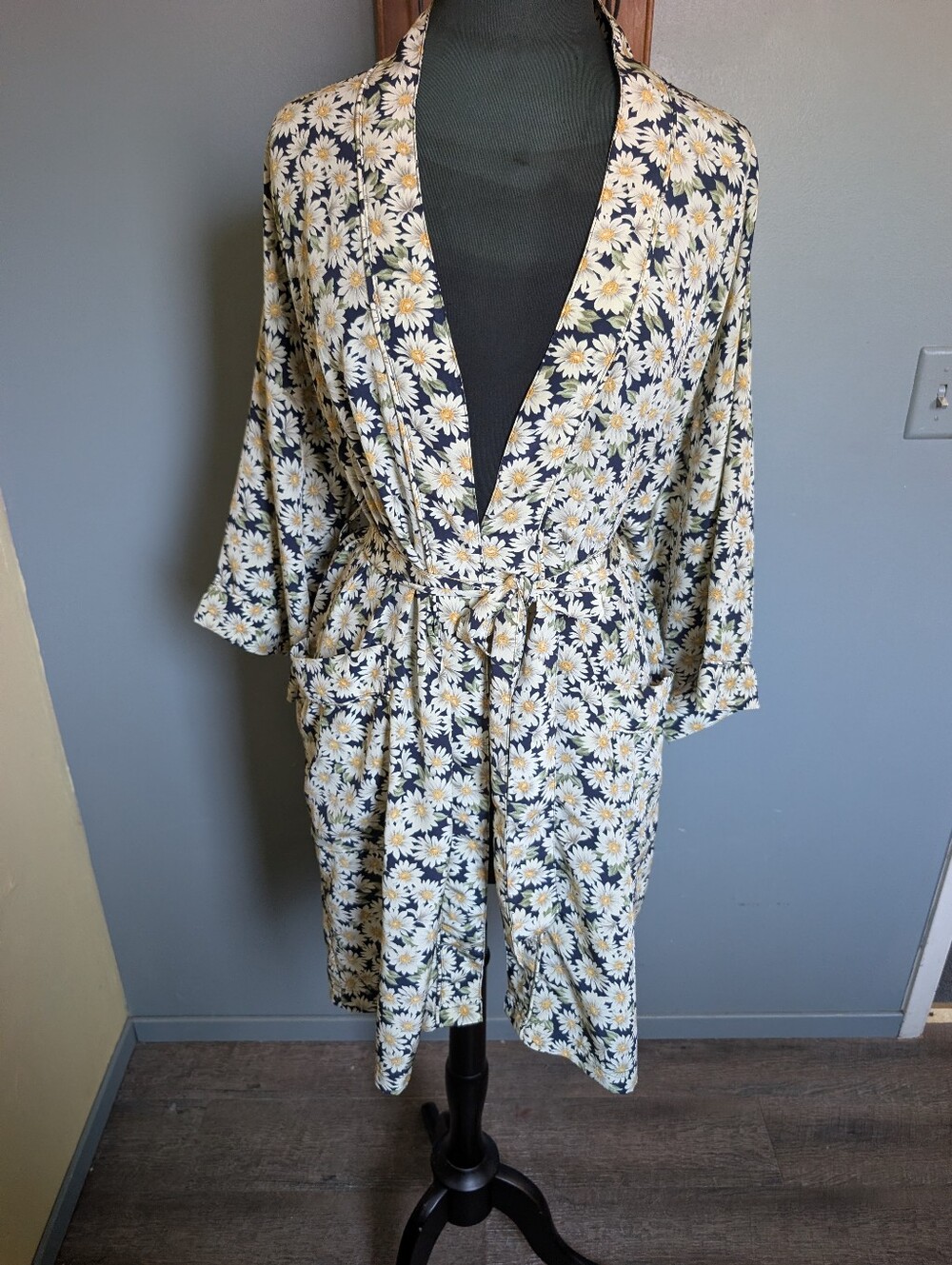 Talbots Daisy-Print Kimono Robe - Navy, White & Yellow